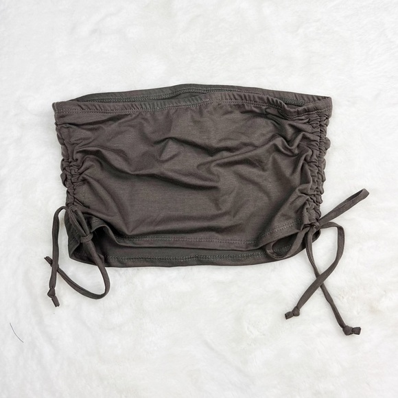 NWT Urban Renewal Remnants Slinky Side Ruched Tube Top - Picture 6 of 6